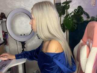 WhiteMinti Porn Show