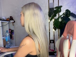 WhiteMinti Porn Show