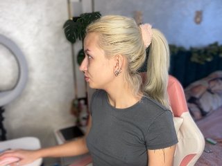 WhiteMinti Porn Show