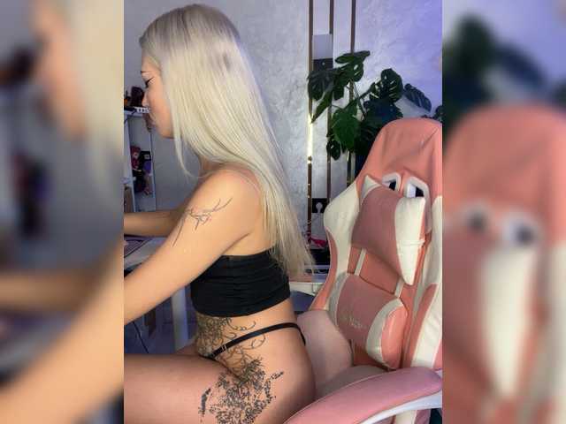 WhiteMinti live cam on BongaCams