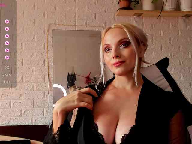 AmelieAndersen webcam