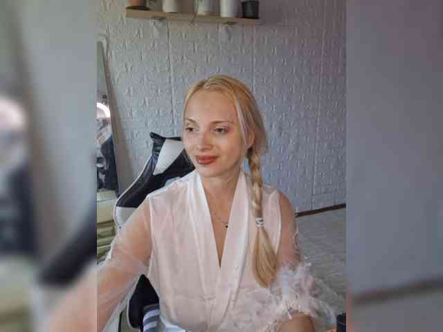 AmelieAndersen webcam