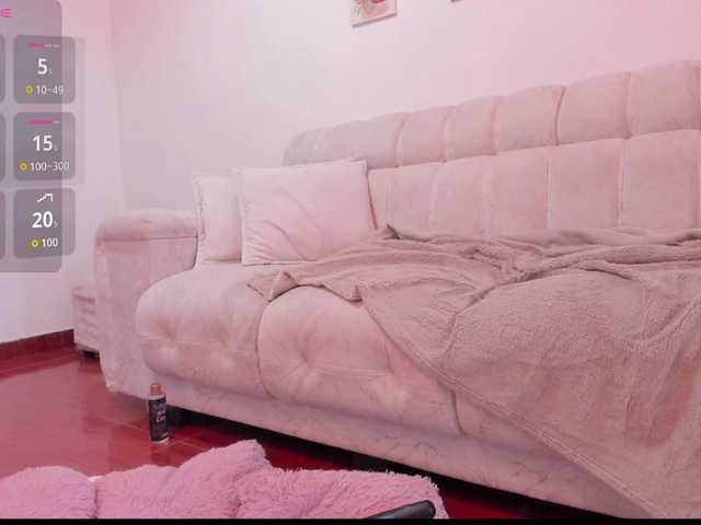 PamelaBliss live cam preview