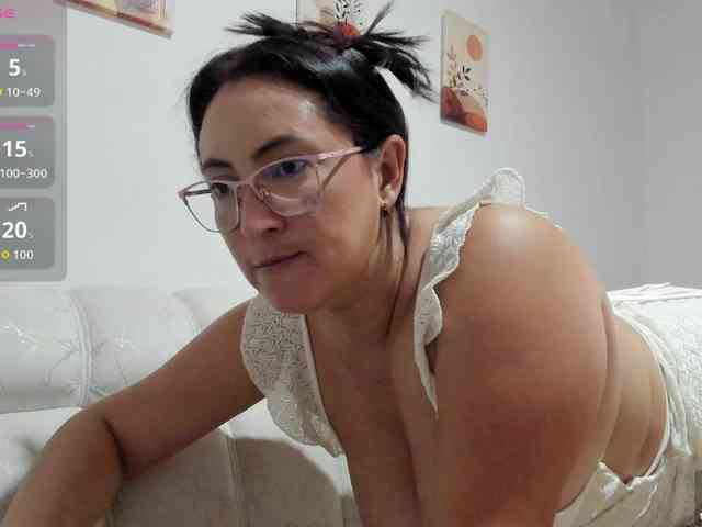PamelaBliss webcam