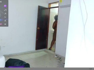 ebony-NeighborMoans's Live Webcam