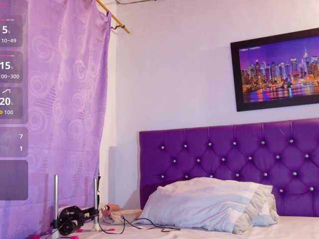 ebony-NeighborMoans live cam