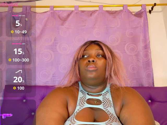 ebony-NeighborMoans live cam on BongaCams