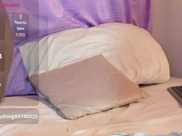 ebony-NeighborMoans live cam preview