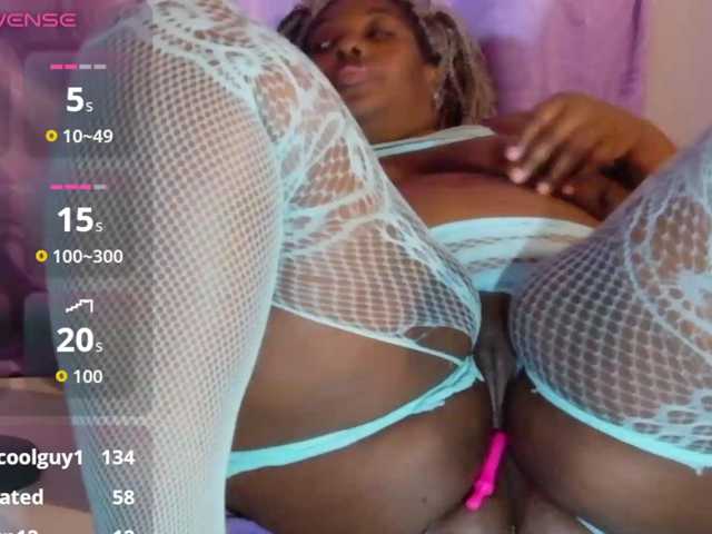 ebony-NeighborMoans, en vivo ahora en BongaCams