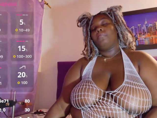 ebony-NeighborMoans live cam on BongaCams