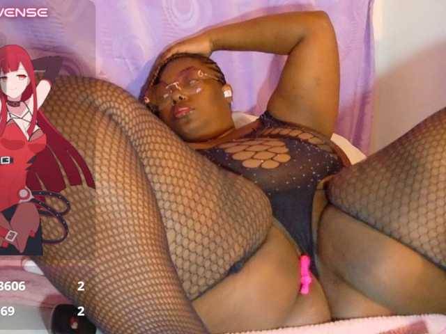 ebony-NeighborMoans live cam on BongaCams