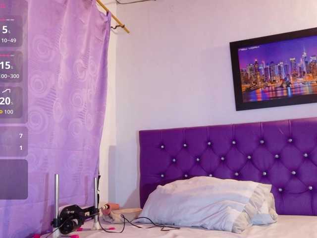 ebony-NeighborMoans live cam