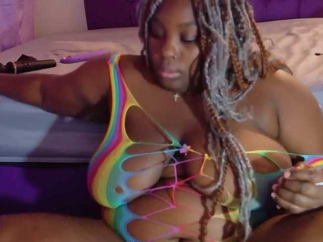 ebony-NeighborMoans live cam on BongaCams