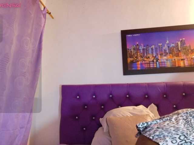 ebony-NeighborMoans, en vivo ahora en BongaCams