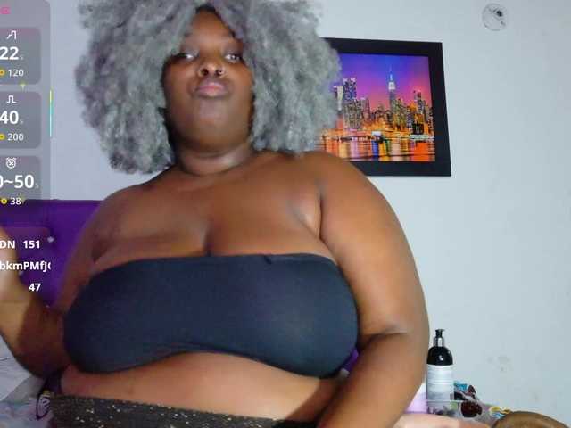 ebony-NeighborMoans live cam on BongaCams