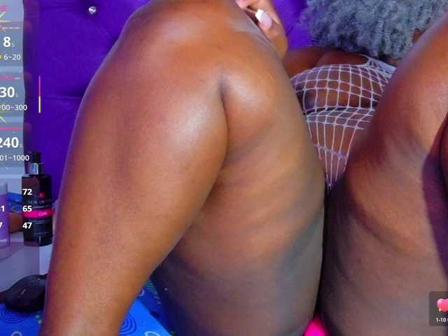 ebony-NeighborMoans live cam on BongaCams