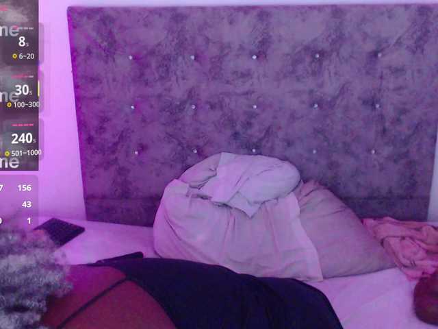 ebony-NeighborMoans live cam on BongaCams