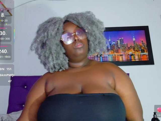 ebony-NeighborMoans live webcam show