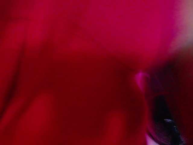 ebony-NeighborMoans live cam on BongaCams