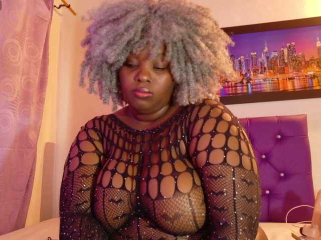 ebony-NeighborMoans live cam on BongaCams