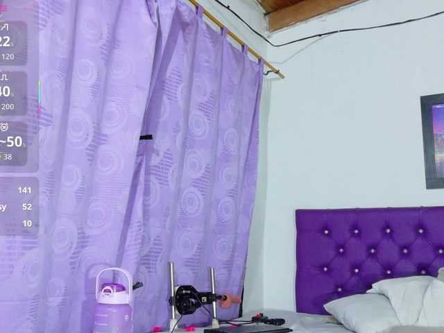 ebony-NeighborMoans live webcam show