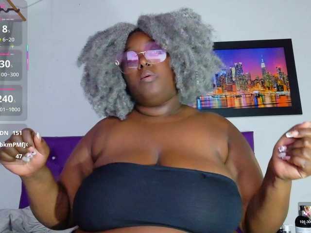ebony-NeighborMoans live webcam show