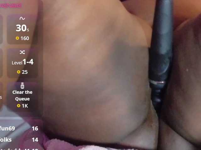 ebony-NeighborMoans, live now on BongaCams