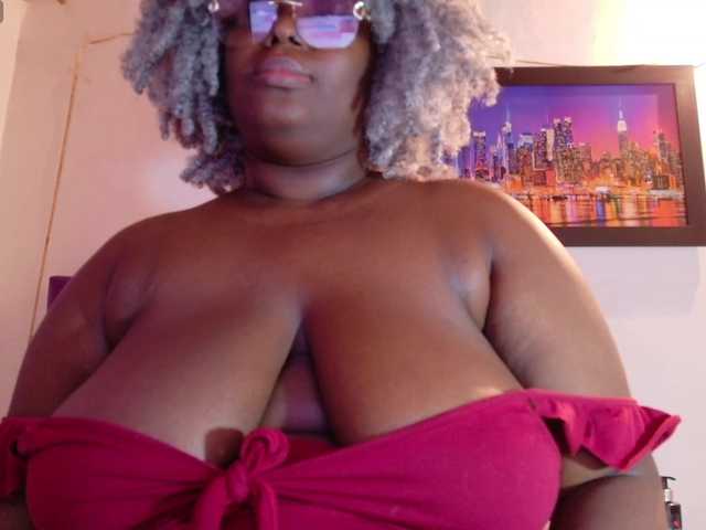 ebony-NeighborMoans live cam on BongaCams