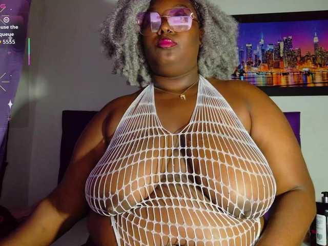 ebony-NeighborMoans live cam on BongaCams