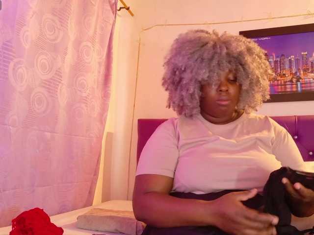 ebony-NeighborMoans webcam