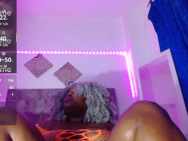 ebony-NeighborMoans live cam on BongaCams