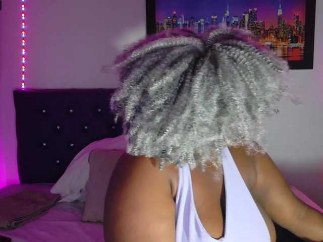 ebony-NeighborMoans's BongaCams show and profile