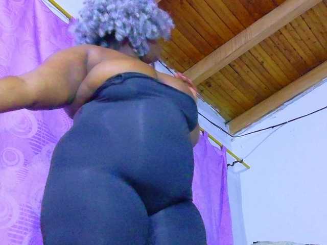 ebony-NeighborMoans live cam on BongaCams
