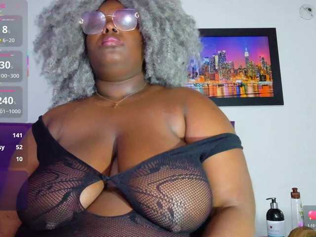 ebony-NeighborMoans live webcam show