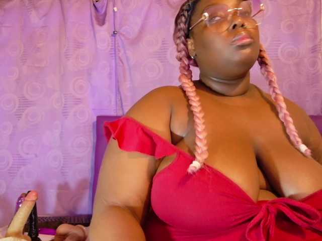 ebony-NeighborMoans live cam on BongaCams