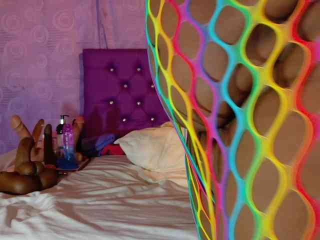 ebony-NeighborMoans ebony-NeighborMoans