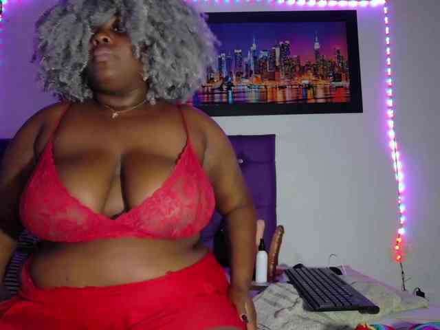 ebony-NeighborMoans webcam