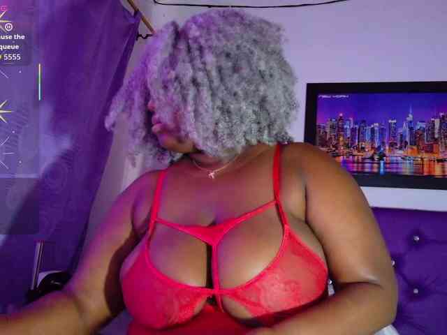 ebony-NeighborMoans webcam
