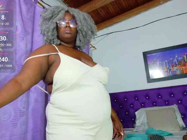 ebony-NeighborMoans webcam