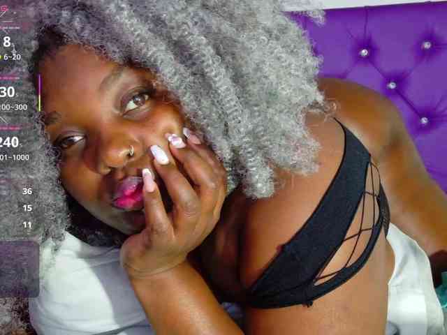 ebony-NeighborMoans webcam