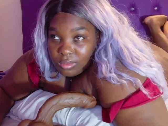 ebony-NeighborMoans webcam