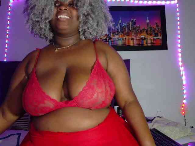 ebony-NeighborMoans webcam