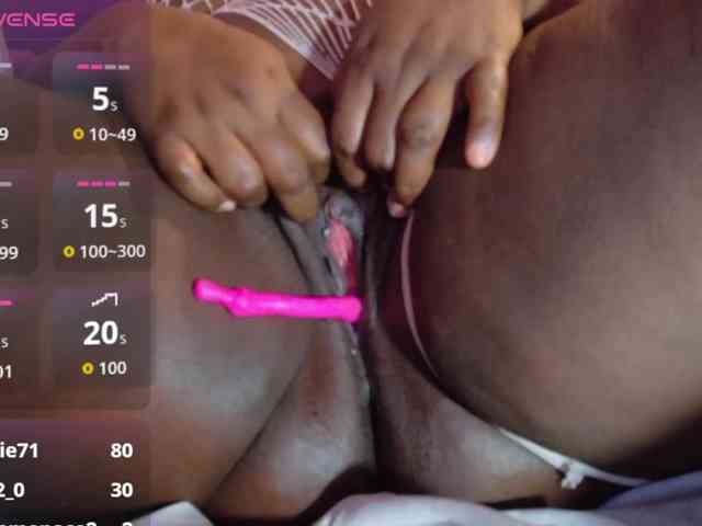 ebony-NeighborMoans webcam