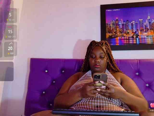 ebony-NeighborMoans webcam