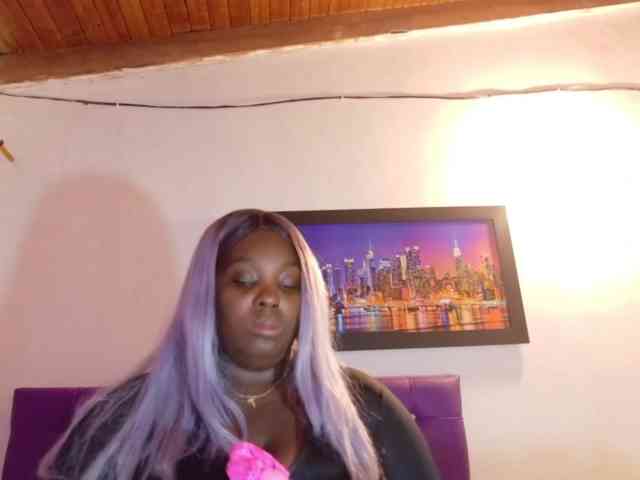 ebony-NeighborMoans webcam