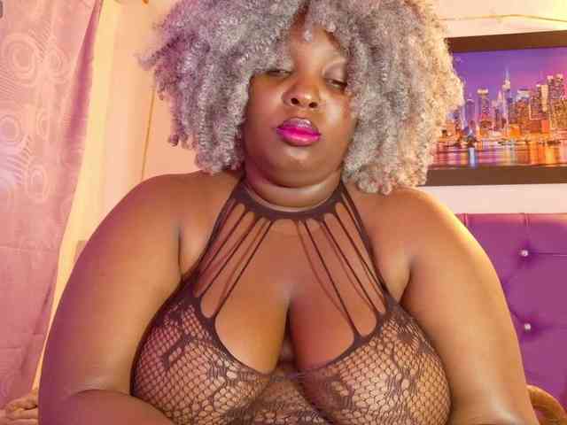 ebony-NeighborMoans webcam
