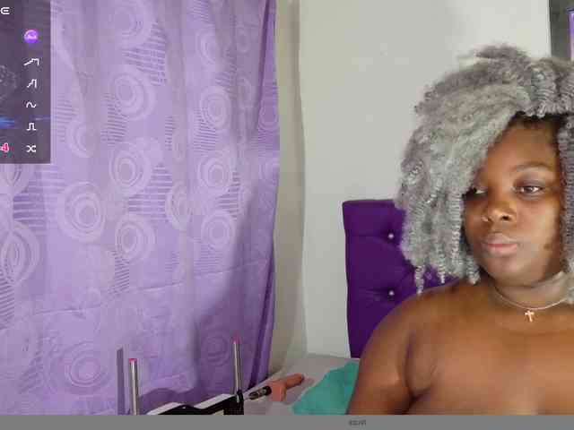 ebony-NeighborMoans webcam