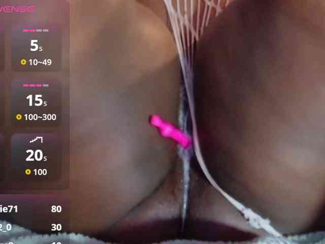 ebony-NeighborMoans webcam