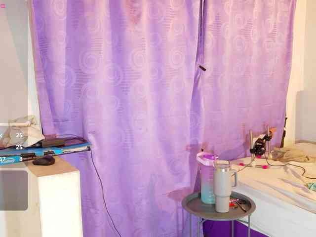 ebony-NeighborMoans webcam
