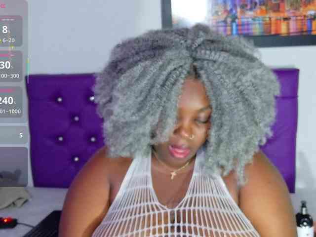 ebony-NeighborMoans webcam